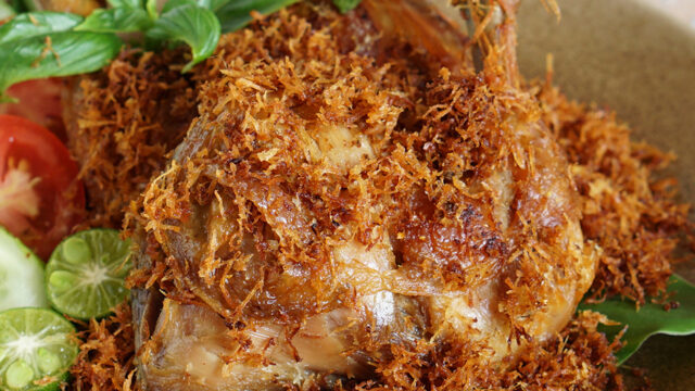 Ayam-Goreng-Serundeng-1
